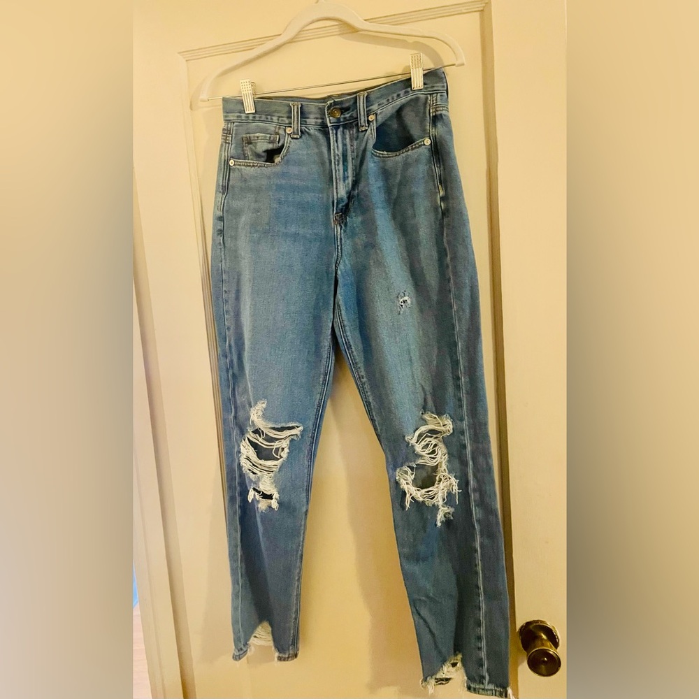 ✨ 4 FOR $15 ✨ American Eagle Mom Jeans